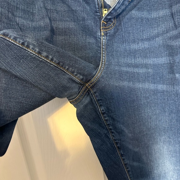 Torrid jeans - Picture 3 of 5